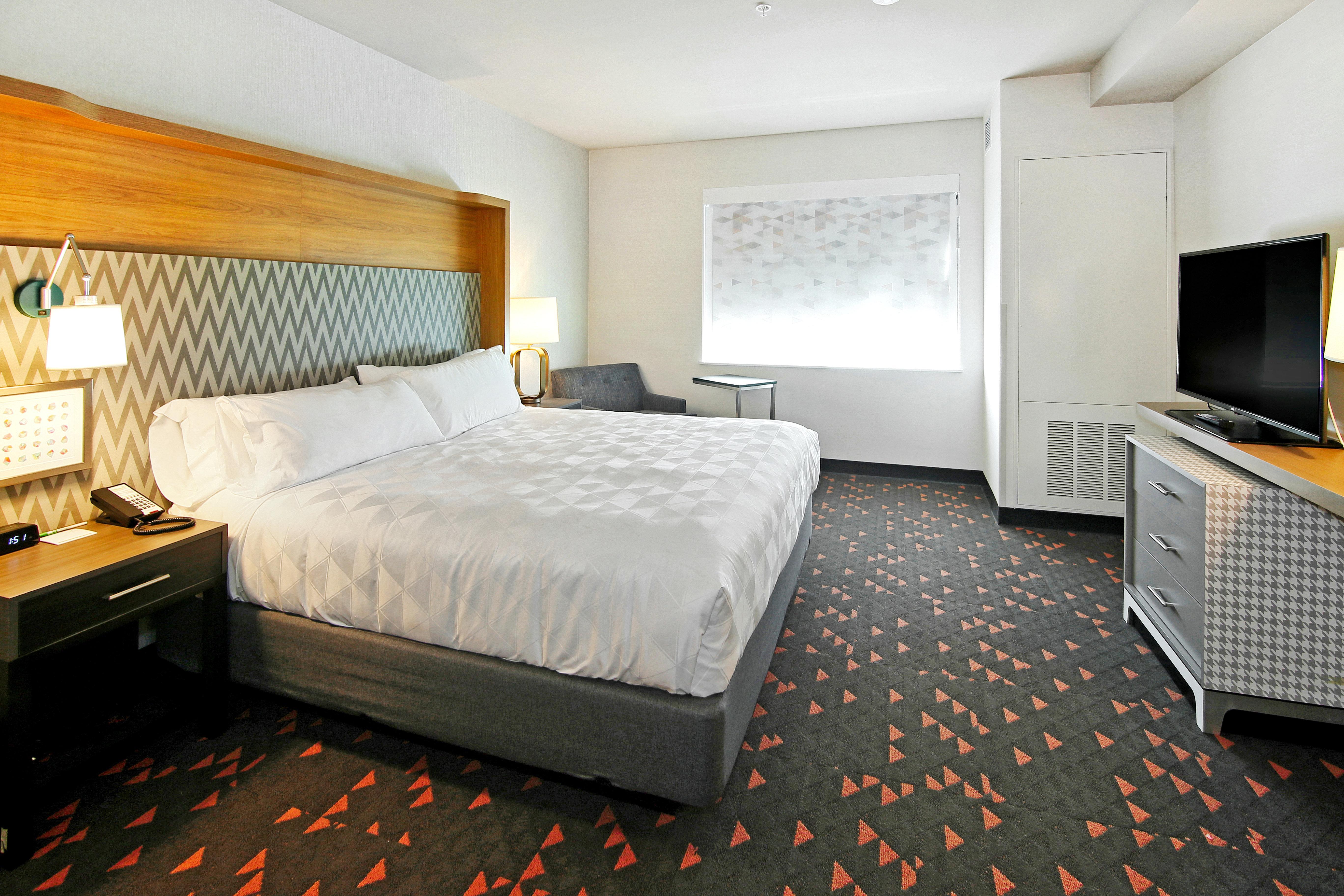& - Airport North By Ihg Calgary