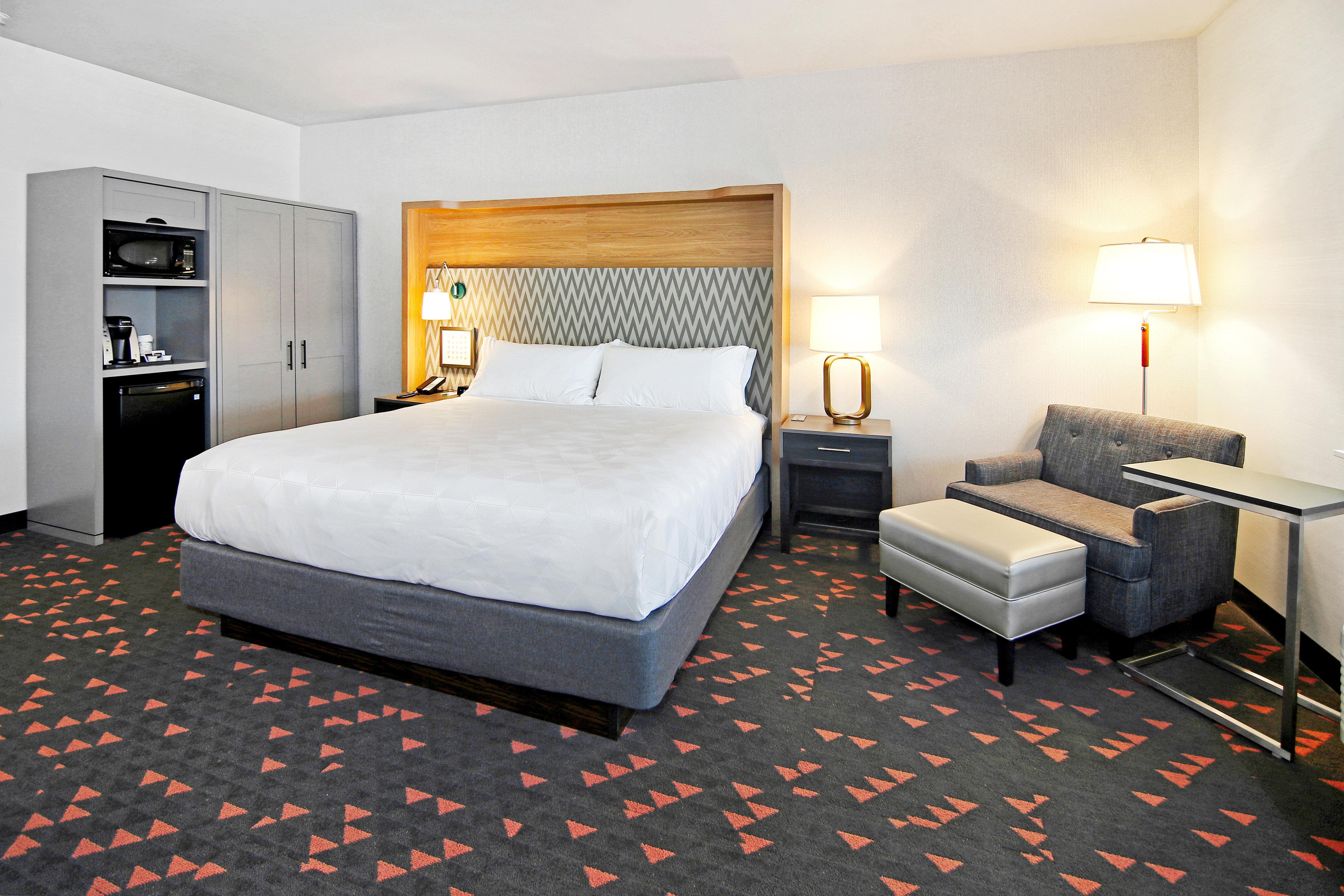 & - Airport North By Ihg Hotel