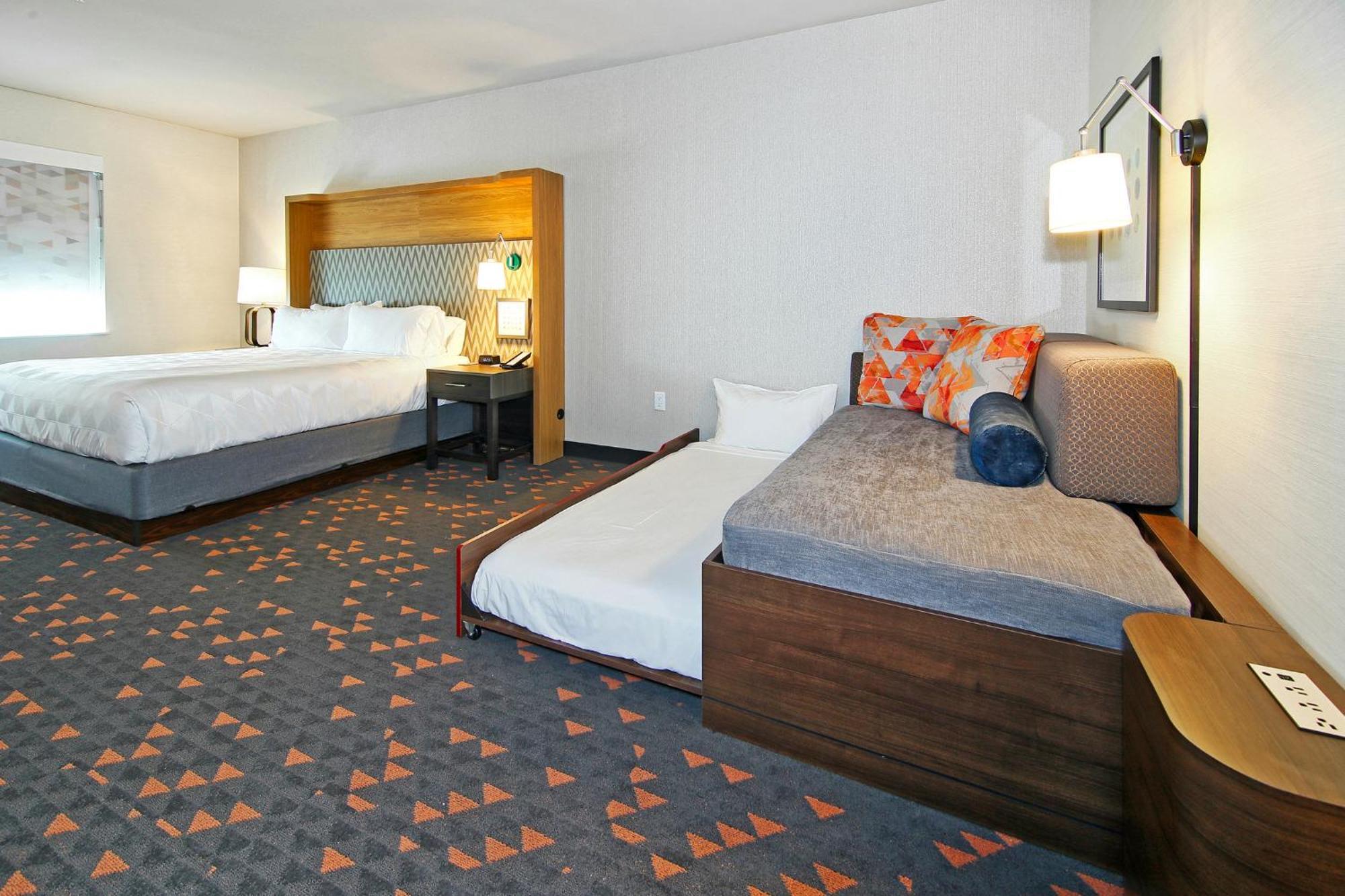 & - Airport North By Ihg 3* Calgary
