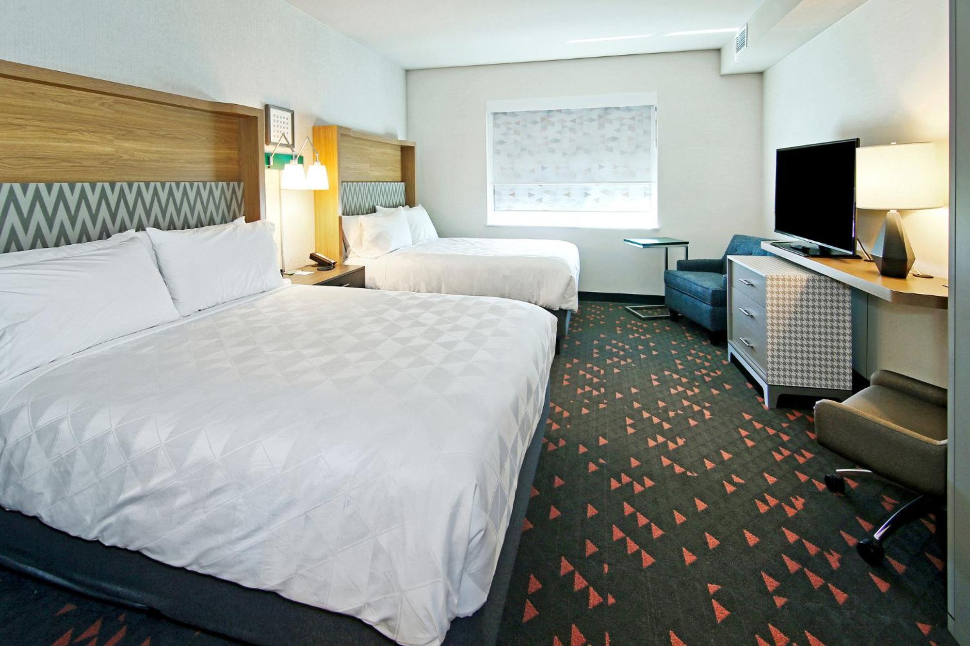 & - Airport North By Ihg